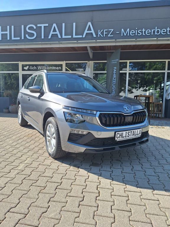Grau Neu 2025 Skoda Kamiq Drive SUV | 26.180 € (Fairer Preis) - Bild 1/4