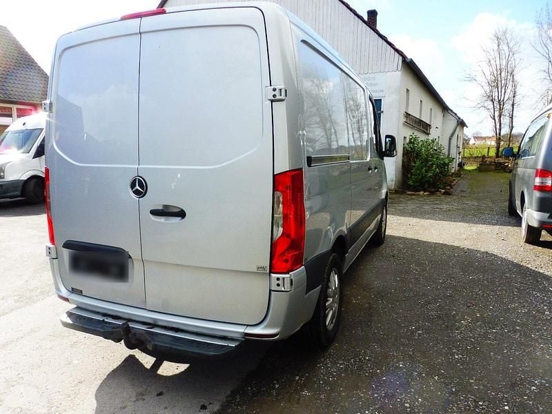 Gebraucht Mercedes Sprinter 143 PS (105 kW) 2019 Silber Van