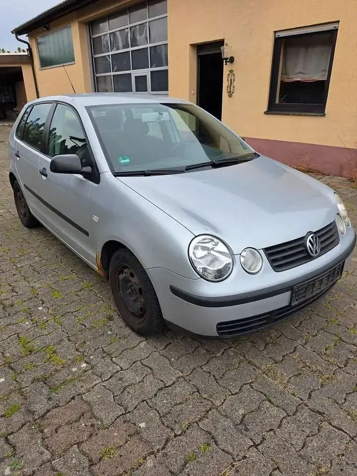 Gebraucht VW Polo 75 PS (55 kW) 2003 Silber Limousine