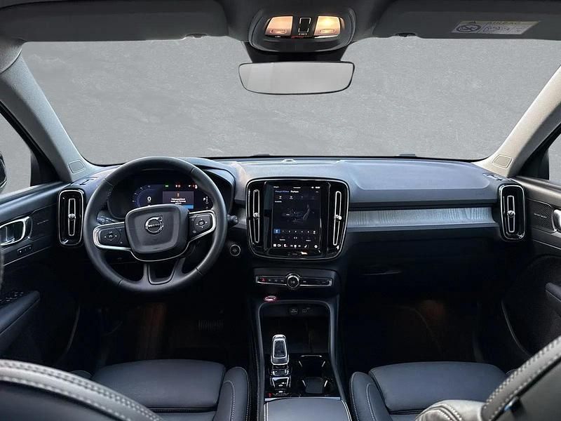 Second-hand Volvo XC40 Ultra 163 CP (119 kW) 2025 Gri SUV