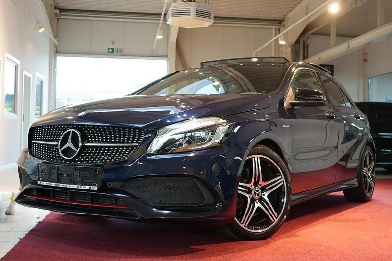 Gebraucht Mercedes A250 AMG 218 PS (160 kW) 2016 Blau Limousine