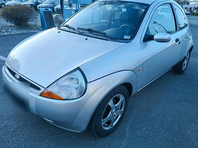 Second-hand Ford Ka 70 CP (51 kW) 2005 Argintiu Hatchback