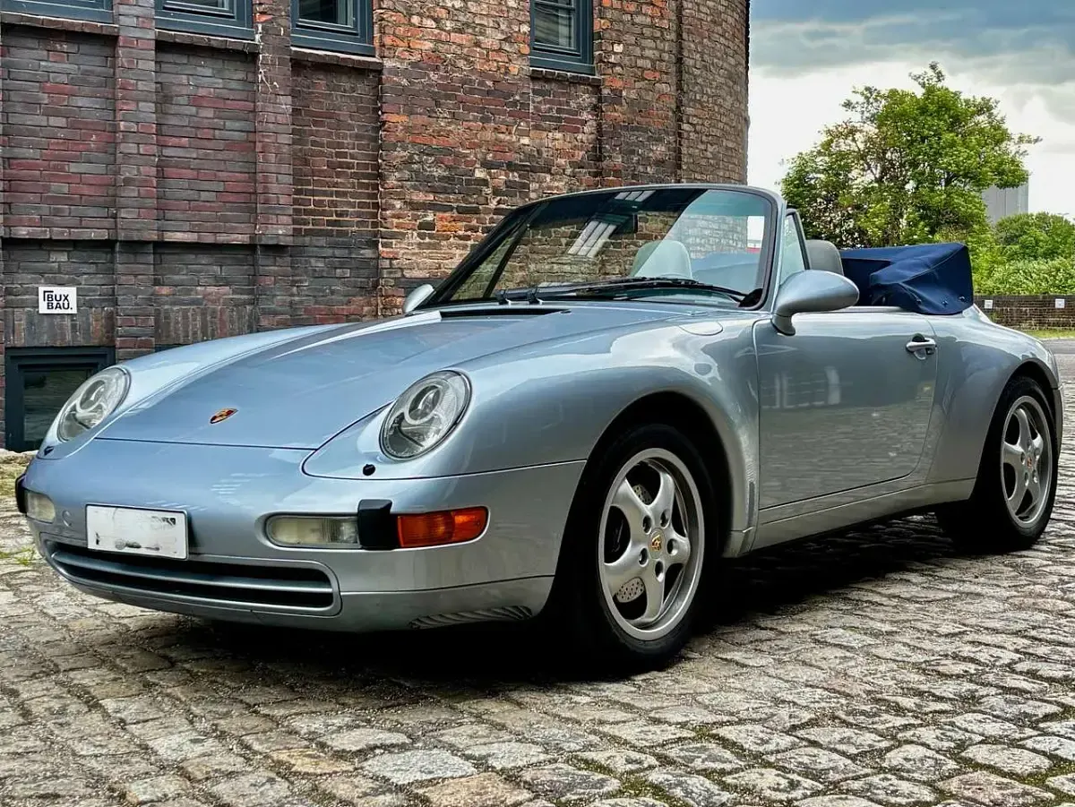 Gebraucht Porsche 911 Carrera Cabriolet 272 PS (200 kW) 1995 Silber Cabrio