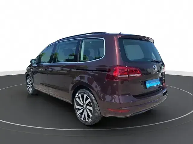 Gebraucht VW Sharan Comfortline 150 PS (110 kW) 2017 Rot Van / Kleinbus
