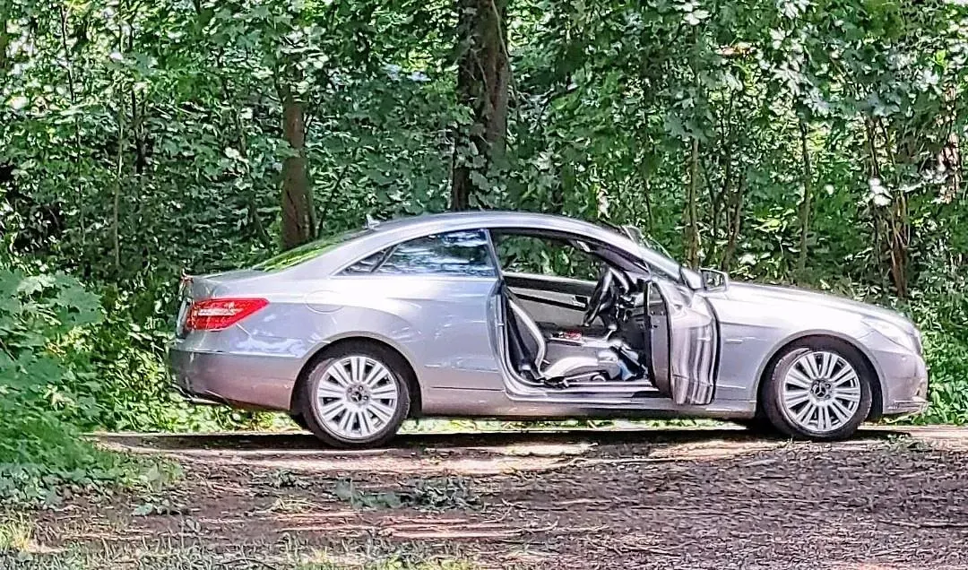 Gebraucht Mercedes E350 231 PS (169 kW) 2012 Silber Coupé