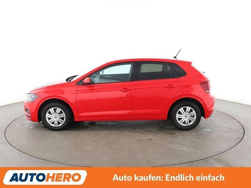 Gebraucht VW Polo Comfortline 75 PS (55 kW) 2017 Rot Limousine