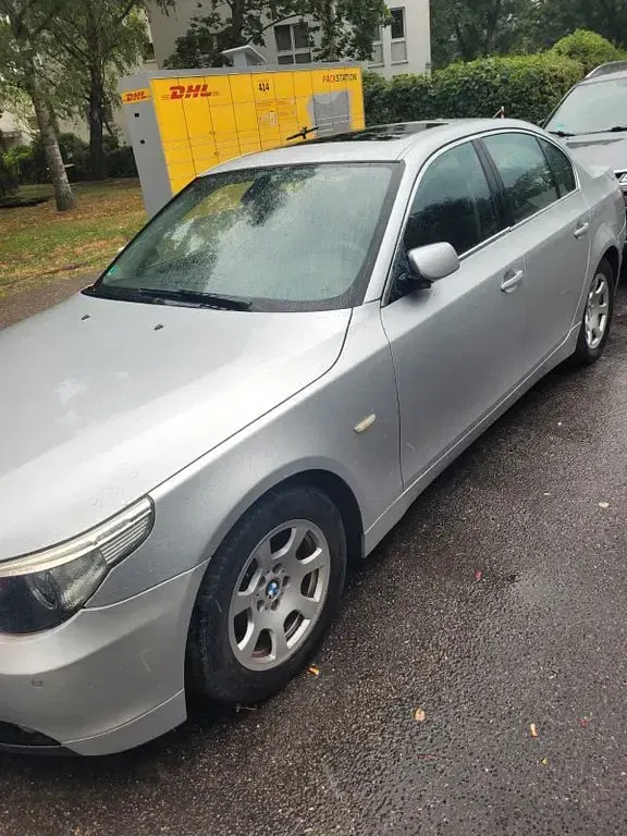 Gebraucht BMW 523 177 PS (130 kW) 2005 Silber Limousine