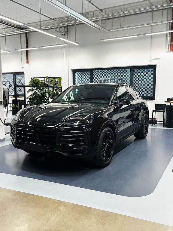 Schwarz Gebraucht 2024 Porsche Cayenne Chrono SUV | 99.800 € (Superpreis) - Bild 1/4