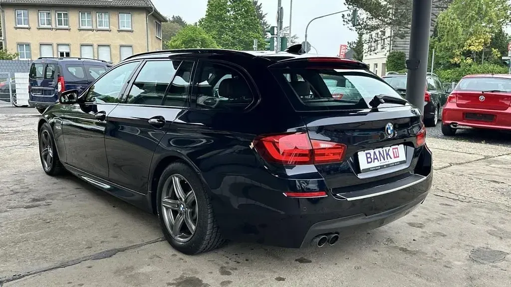 Używany BMW 520 Shadowline 184 KM (135 kW) 2011 Czarny Sedan/Limuzyna