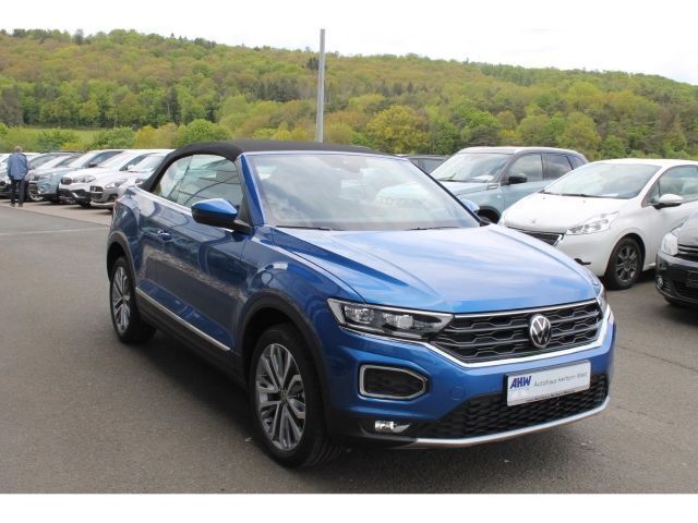 Blau Gebraucht 2021 VW T-Roc Cabriolet Style Cabrio | 23.950 € (Fairer Preis) - Bild 1/4