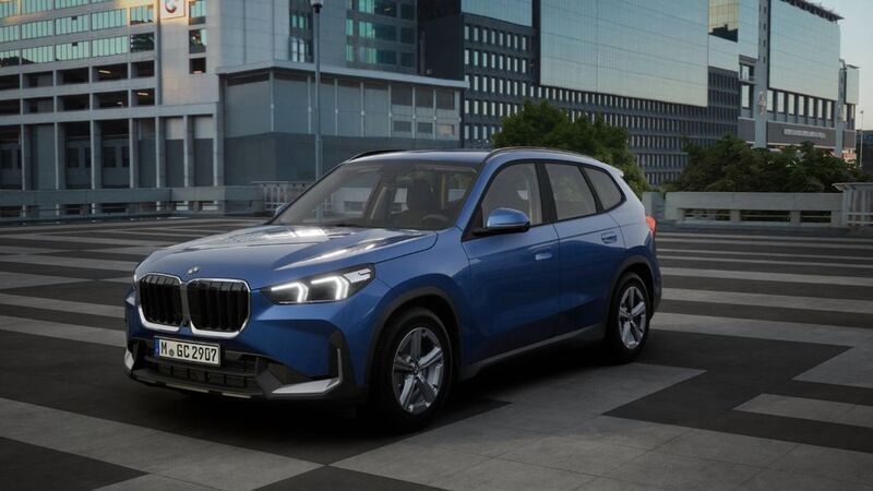 Phytonicblau metallic Gebraucht 2024 BMW X1 SUV | 38.490 € (Fairer Preis) - Bild 1/3