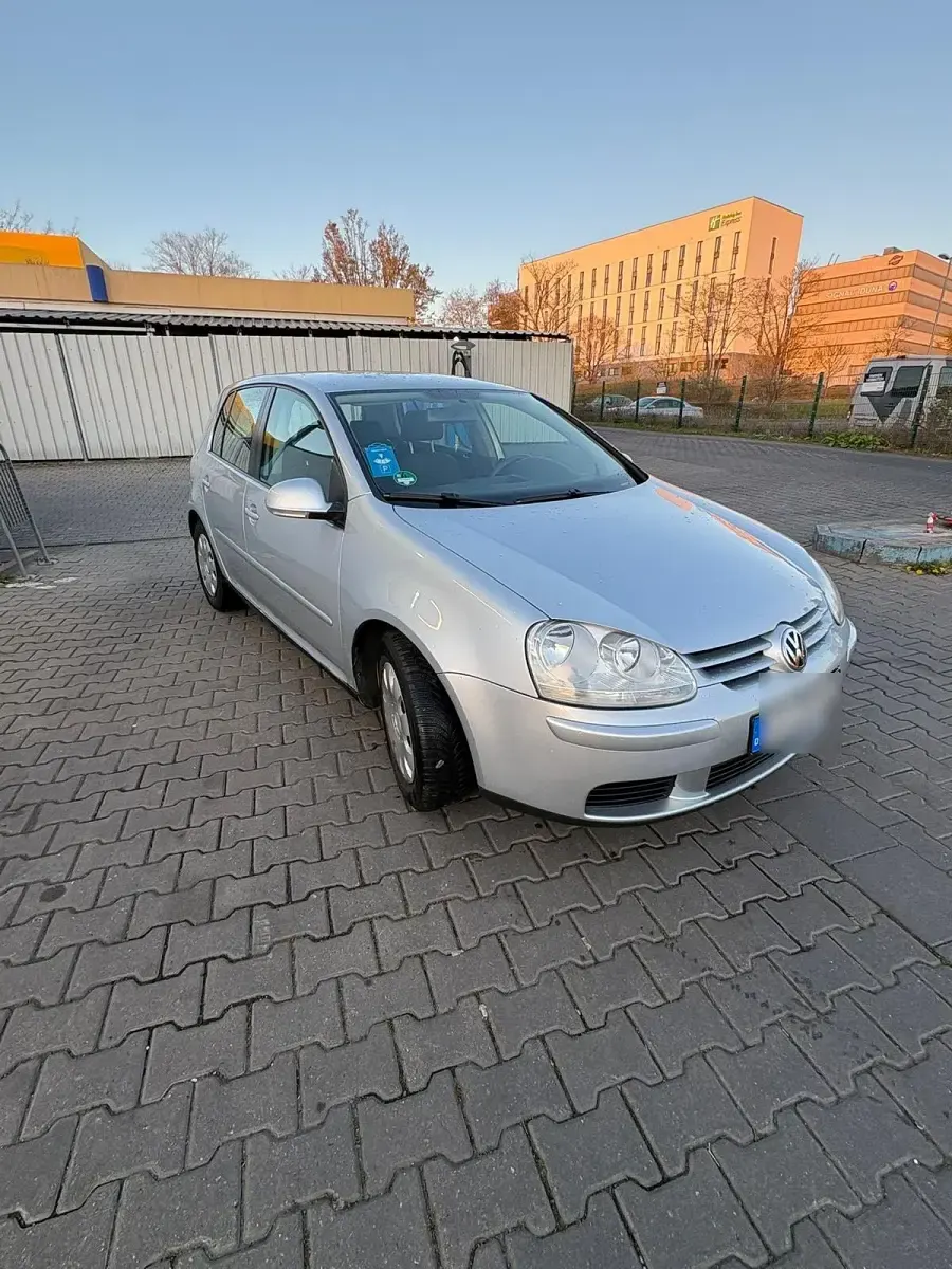 Gebraucht VW Golf IV 116 PS (85 kW) 2005 Silber Kleinwagen