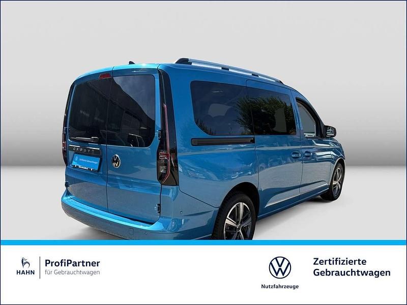 Gebraucht VW Caddy Style 122 PS (89 kW) 2024 Costa azul metallic Van / Kleinbus