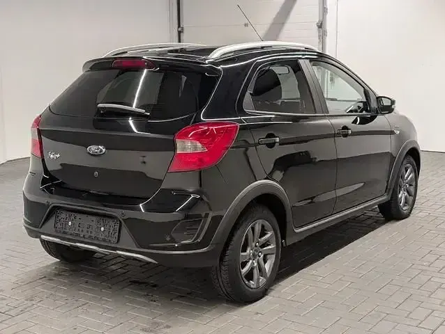 Gebraucht Ford Ka Plus Active 86 PS (63 kW) 2019 Iridiumschwarzmet. Kleinwagen