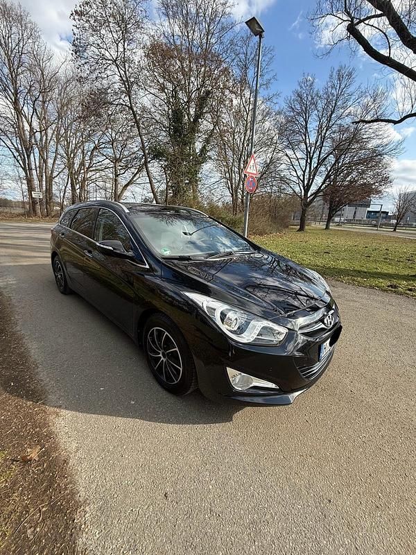 Second-hand Hyundai i40 2014 Negru Break