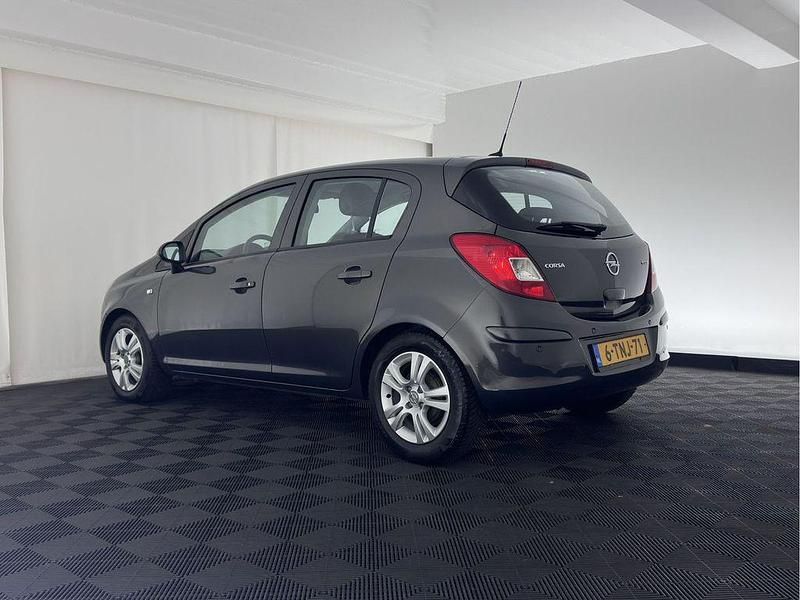 Gebraucht Opel Corsa Business 97 PS (71 kW) 2014 Grau Limousine