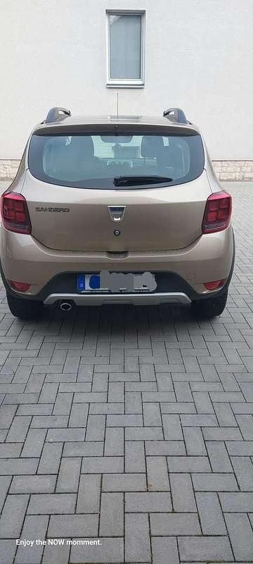 Gebraucht Dacia Sandero Essentiel 101 PS (74 kW) 2020 Beige Limousine