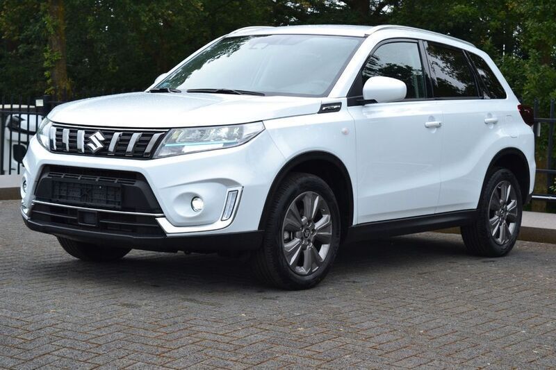 Weiß Gebraucht 2023 Suzuki Vitara GL SUV | 23.300 € (Guter Preis) - Bild 1/4