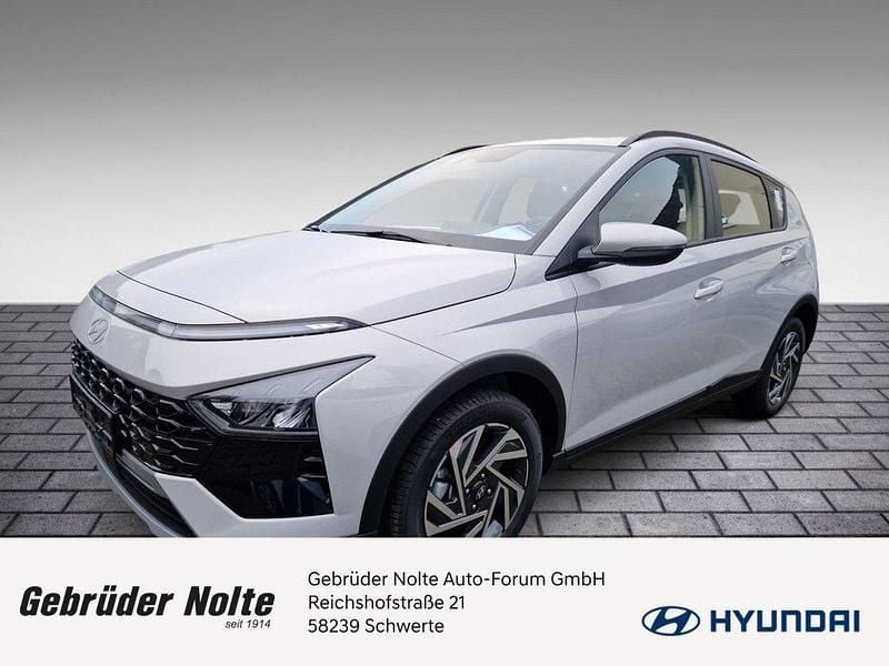 Neu Hyundai Bayon Trend 101 PS (74 kW) 2025 Grau / SUV
