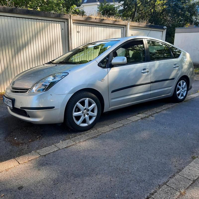 Silber Gebraucht 2005 Toyota Prius Kleinwagen | 6.500 € (Teuer) - Bild 1/4