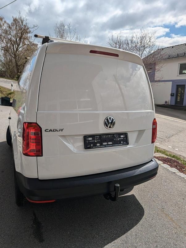 Gebraucht VW Caddy 84 PS (61 kW) 2019 Weiß Van / Kleinbus