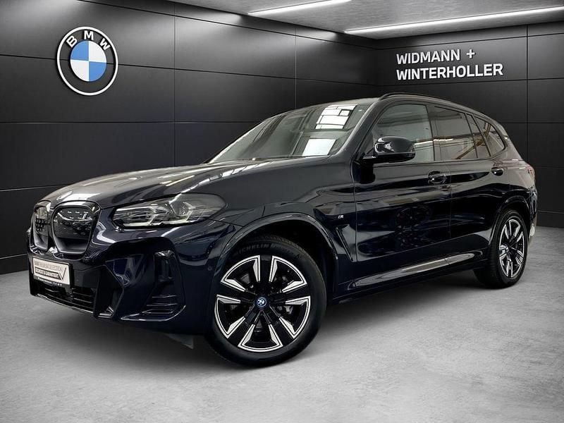 Schwarz Gebraucht 2022 BMW iX3 Shadowline SUV | 39.890 € (Guter Preis) - Bild 1/4