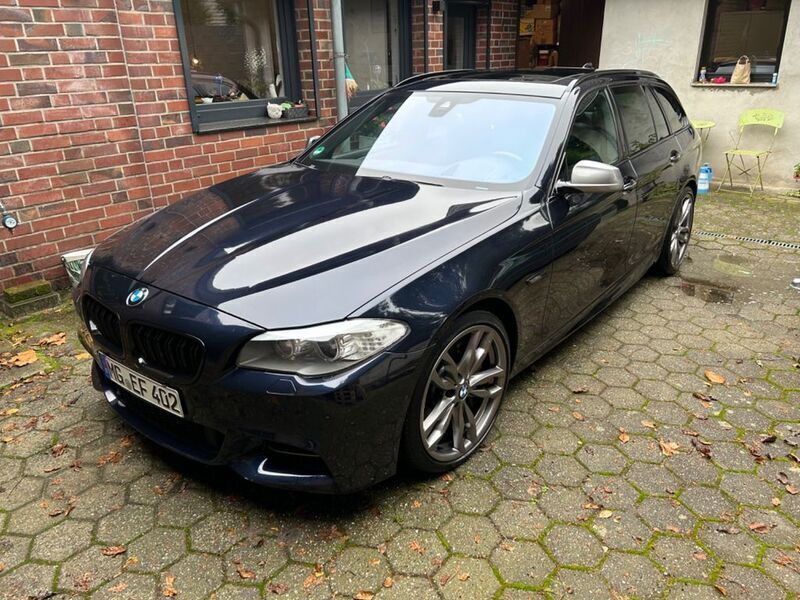 Schwarz Gebraucht 2013 BMW M550 Comfort Edition Limousine | 15.999 € (Superpreis) - Bild 1/4