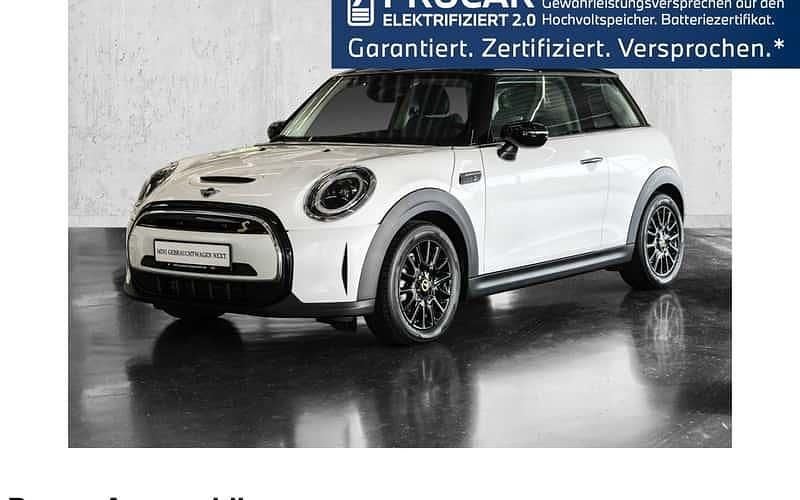 Weiß Gebraucht 2023 Mini Cooper SE Classic Kleinwagen | 20.200 € (Fairer Preis) - Bild 1/4
