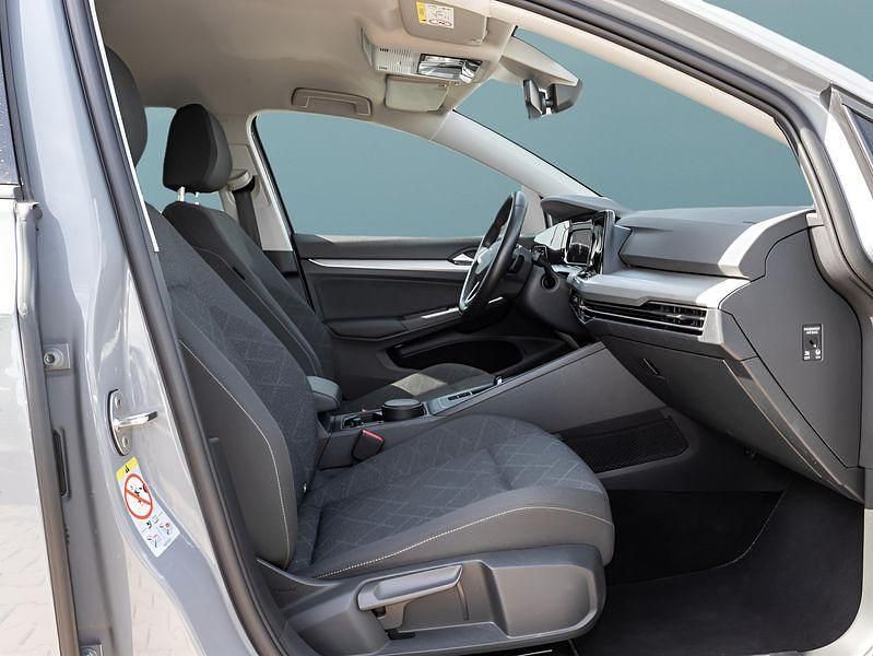 Gebraucht VW Golf VIII 150 PS (110 kW) 2022 Grau Kombi