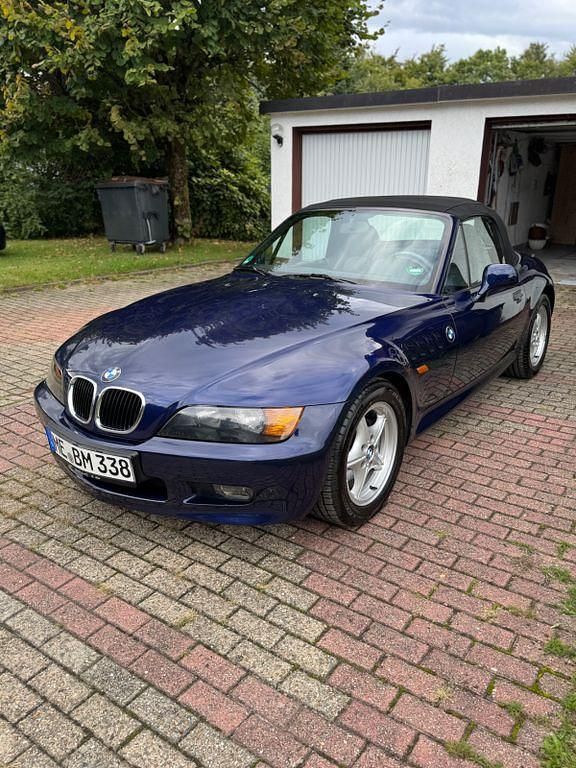 Blau Gebraucht 1997 BMW Z3 Cabrio | 11.999 € (Etwas zu teuer) - Bild 1/4