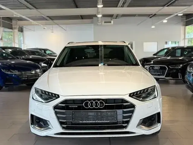 Gebraucht Audi A4 Sport 233 PS (171 kW) 2020 Weiß Kombi