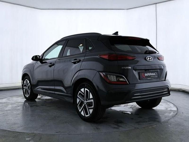 Gebraucht Hyundai Kona 100 kW (136 PS) 2023 Grau SUV