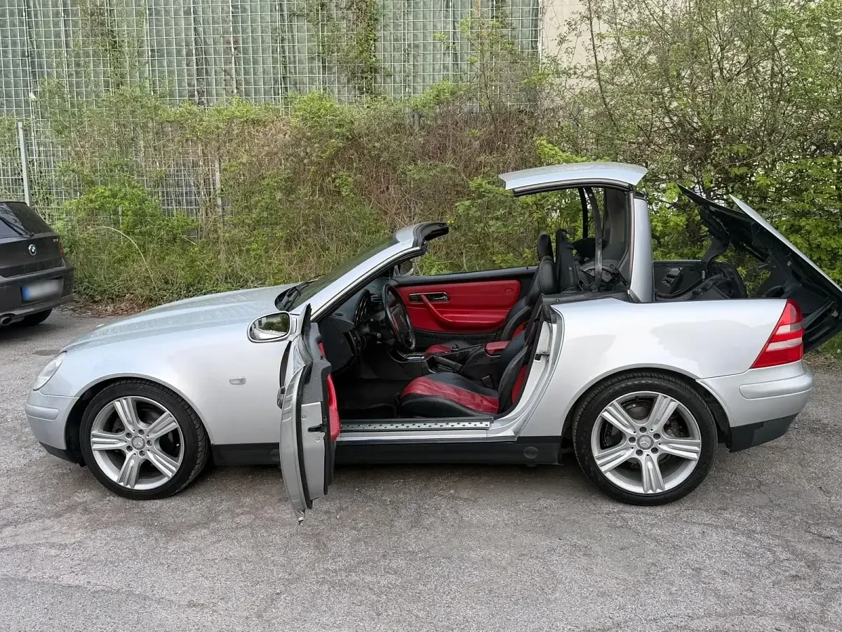 Gebraucht Mercedes SLK230 195 PS (143 kW) 1998 Grau Cabrio