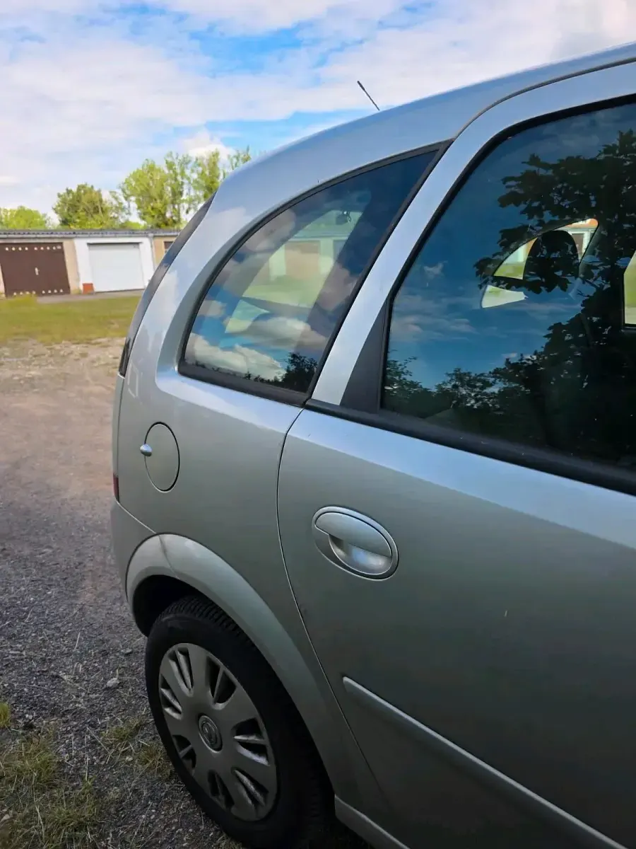 Gebraucht Opel Meriva 101 PS (74 kW) 2007 Silber Van / Kleinbus