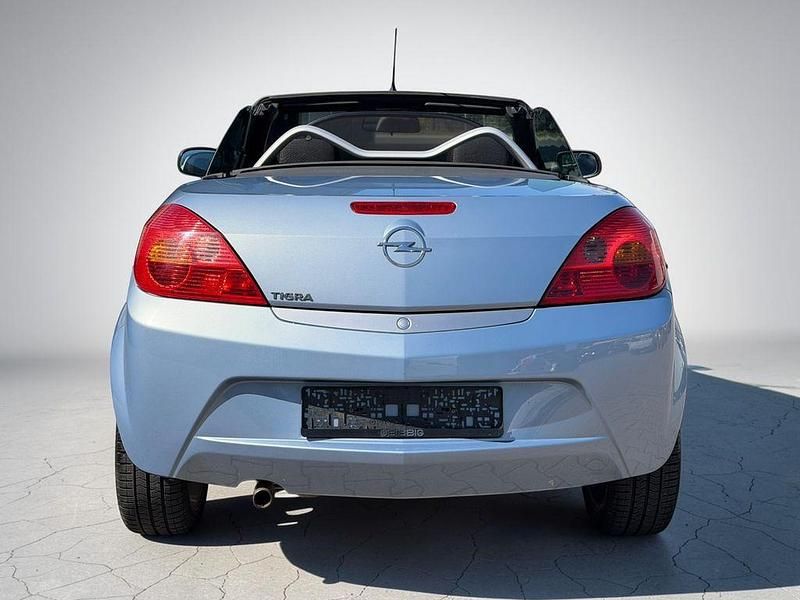 Gebraucht Opel Tigra Cosmo 90 PS (66 kW) 2004 Cabrio