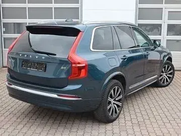 Second-hand Volvo XC90 Plus 235 CP (172 kW) 2023 Albastru SUV
