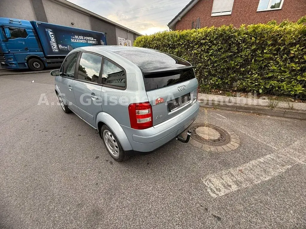 Gebraucht Audi A2 75 PS (55 kW) 2002 Blau Kleinwagen
