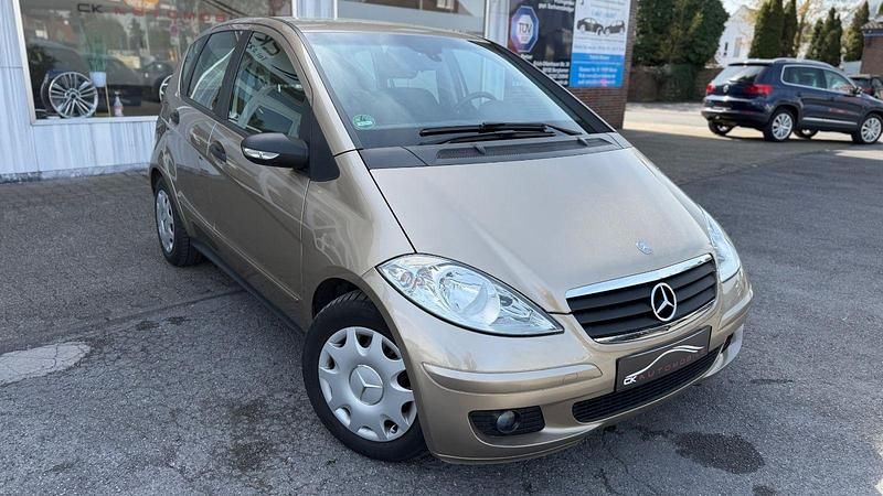 Gebraucht Mercedes A180 109 PS (80 kW) 2005 Gold Kleinwagen