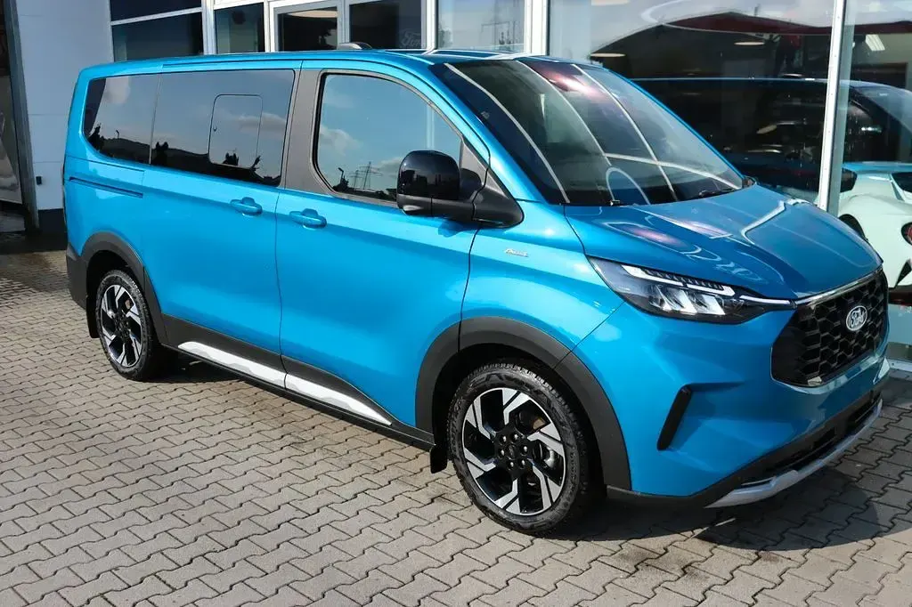 Ny Ford Tourneo Active 150 HK (110 kW) 2026 Hvid MPV