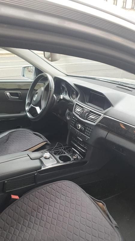 Gebraucht 2012 Mercedes E200 Limousine | 10.000 € (Guter Preis) - Bild 1/4