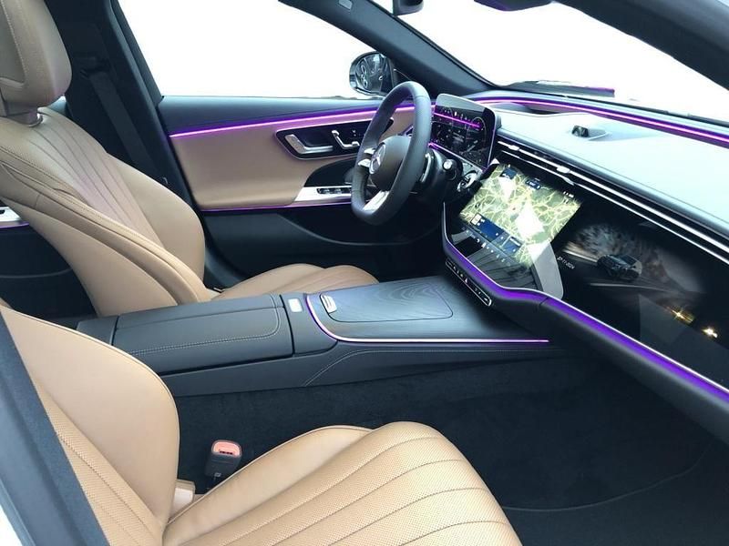 Gebraucht Mercedes E450 AMG Line Premium Plus 367 PS (269 kW) 2024 Weiß Limousine