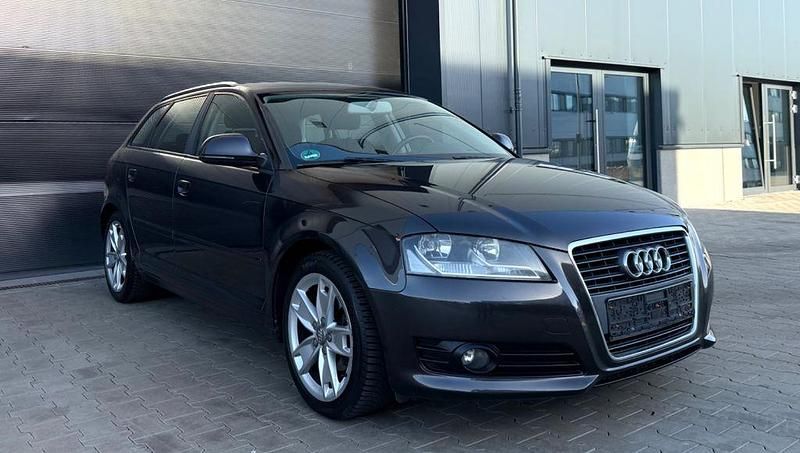 Gebraucht Audi A3 S-Line 125 PS (91 kW) 2010 Grau Kleinwagen