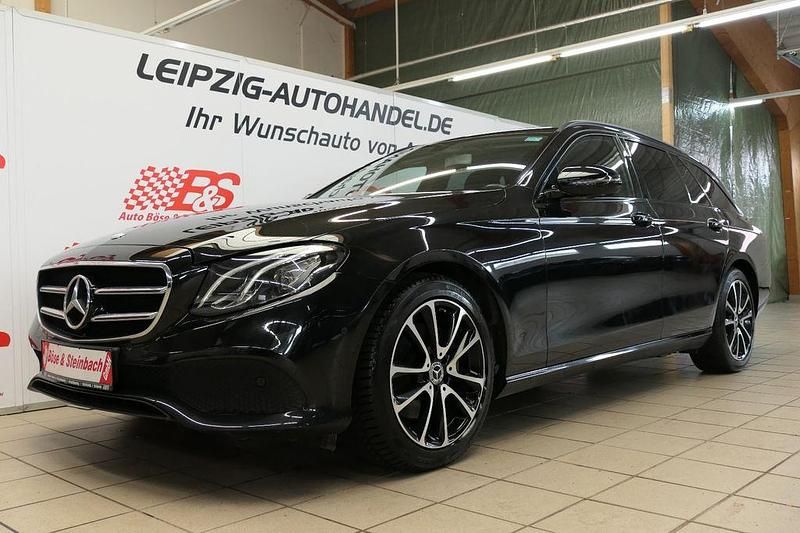 Gebraucht Mercedes E200 Avantgarde 197 PS (144 kW) 2019 Obsidianschwarz  metalliclack Kombi