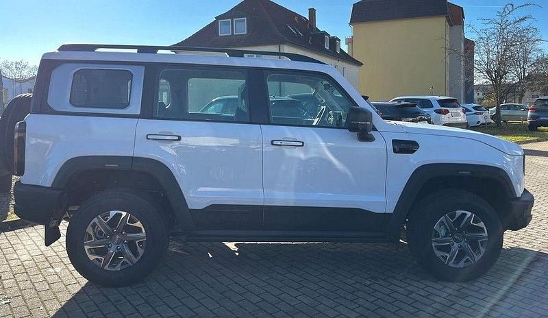 Neu Baic BJ40 234 PS (172 kW) 2025 Weiß SUV