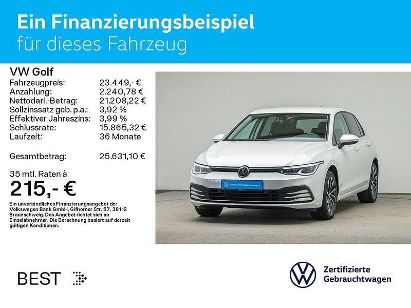 Gebraucht VW Golf VIII Active 150 PS (110 kW) 2022 Weiß oryxweiß perlmutteffekt Limousine