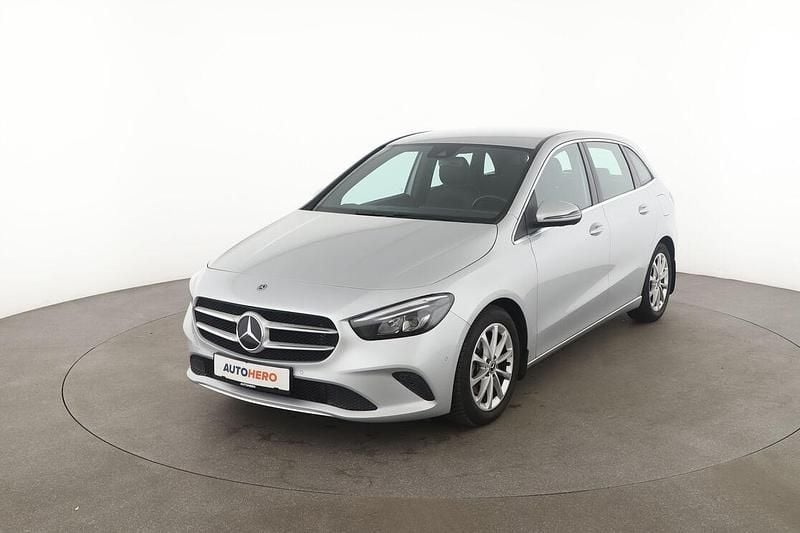 Silber Gebraucht 2019 Mercedes B200 Progressive Van / Kleinbus | 20.940 € (Fairer Preis) - Bild 1/3