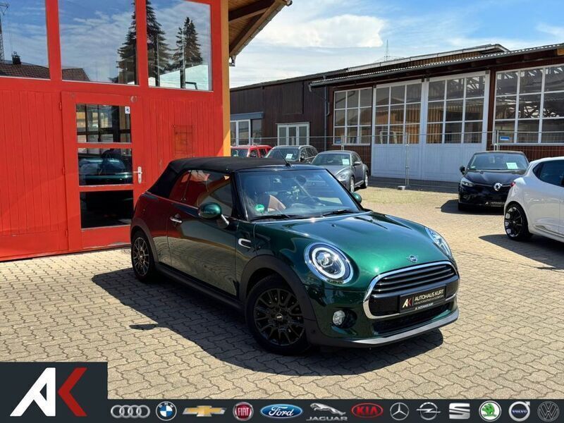 Grün Gebraucht 2019 Mini Cooper Cabriolet Cabrio | 21.490 € (Fairer Preis) - Bild 1/4