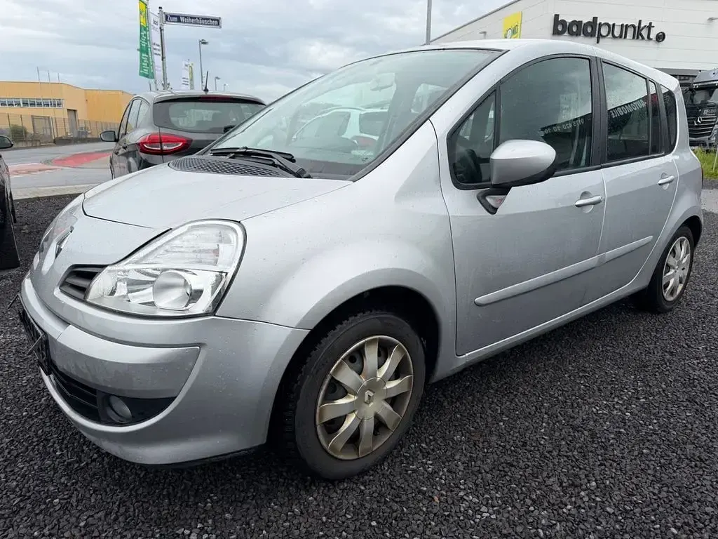 Używany Renault Modus 103 KM (75 kW) 2011 Srebrny Minivan
