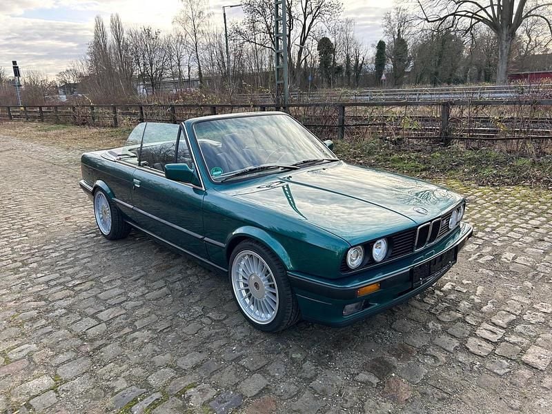 Grün Gebraucht 1991 BMW 325 Cabriolet Cabrio | 20.500 € - Bild 1/4