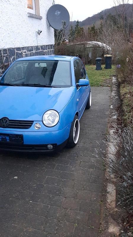 Blau Gebraucht 2002 VW Lupo Kleinwagen | 895 € (Fairer Preis) - Bild 1/2